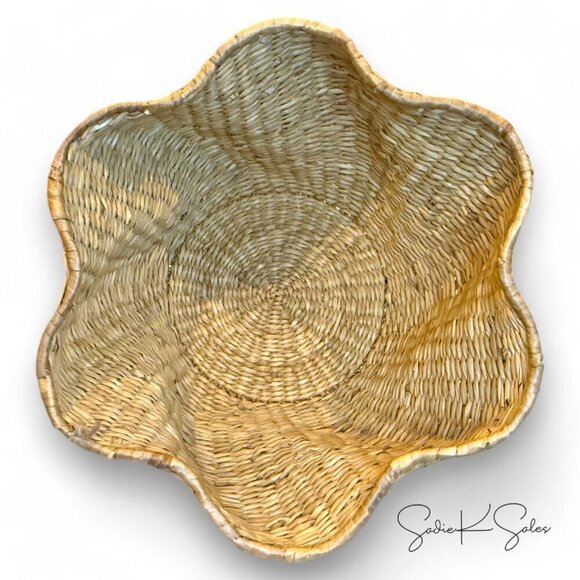 Threshold Small Woven Scallop Edge Basket Lt Brown Wicker‎ - Target Spring 2025 - Picture 6 of 7